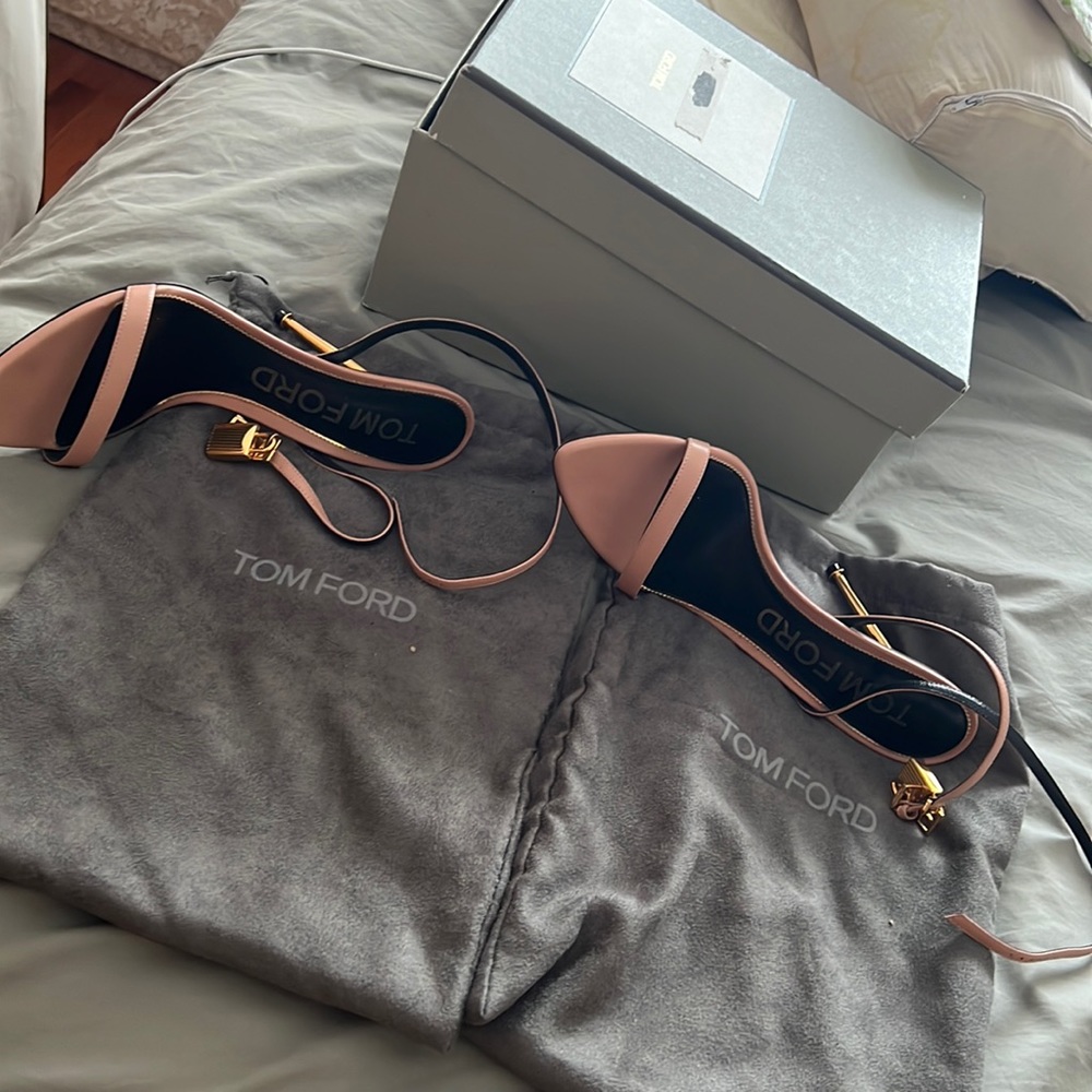 TOM FORD PADLOCK HEEL!